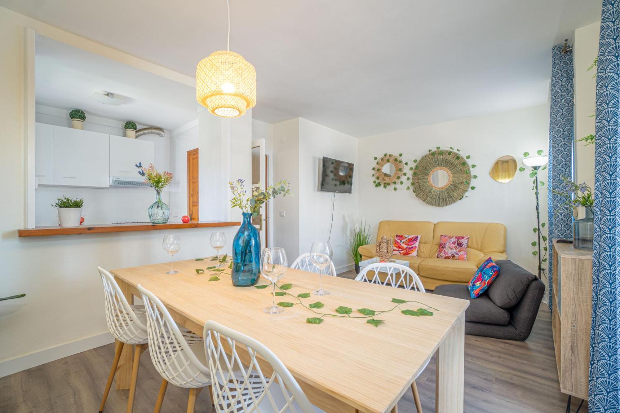 Est1-Spaciouss Appartment In The Beach, Bbq, Downtonwn, Parking, Fast Wifi Fibre Roses Exterior foto